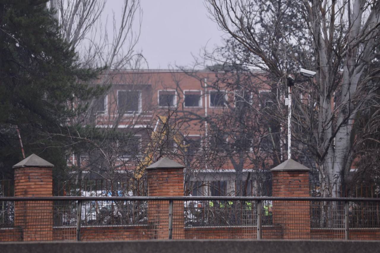 Inicio de la demolición de los edificios del acuartelamiento de Campamento.