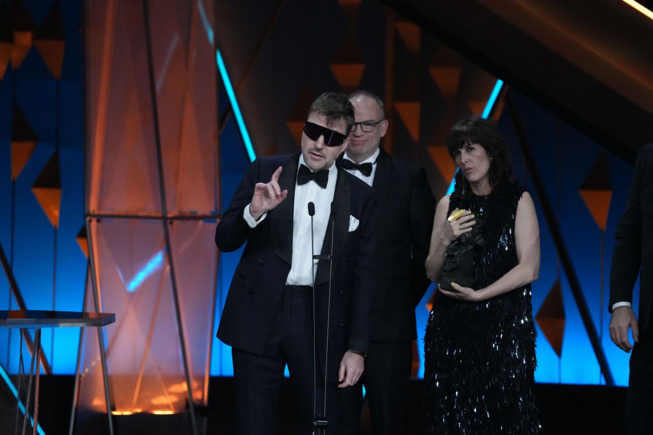 El director Albert Serra recoge el Goya a Mejor Película Documental por 'Tardes de soledad'