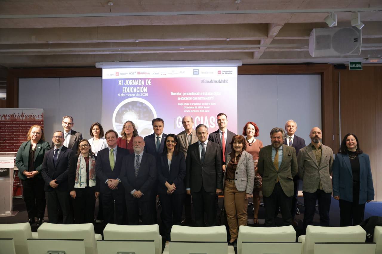 Foto de familia de la XI Jornada de Educación