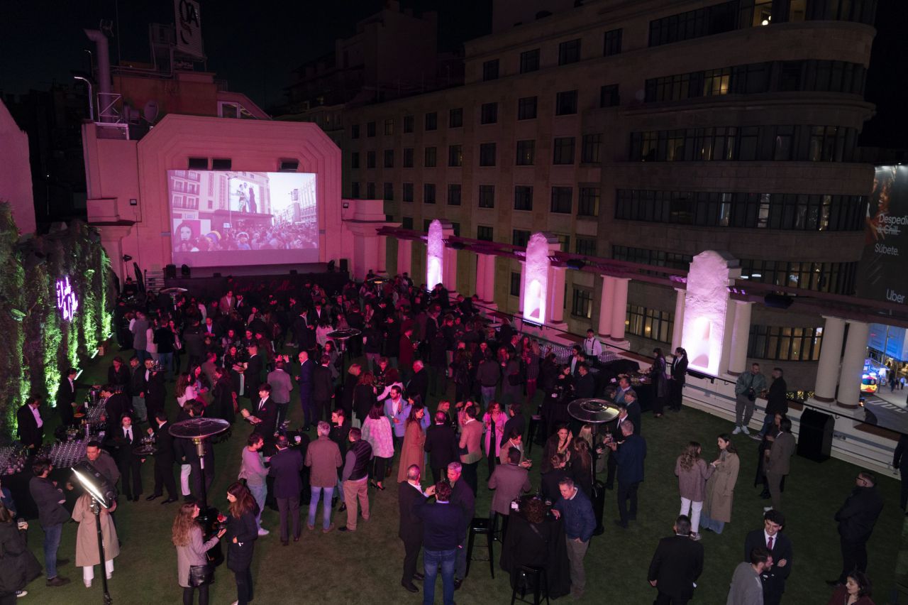 Evento en la terraza de los Cines Callao