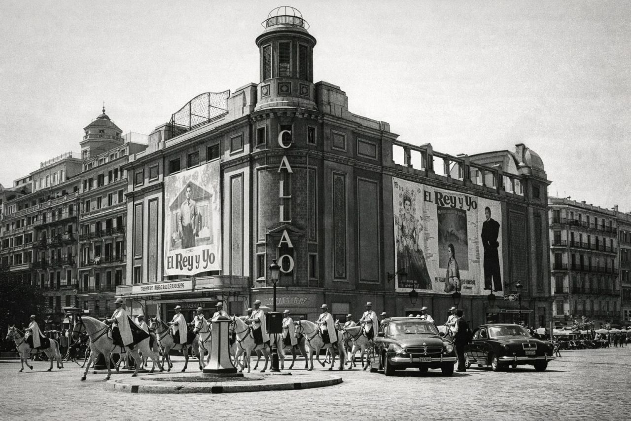 Imagen antigua de los Cines Callao