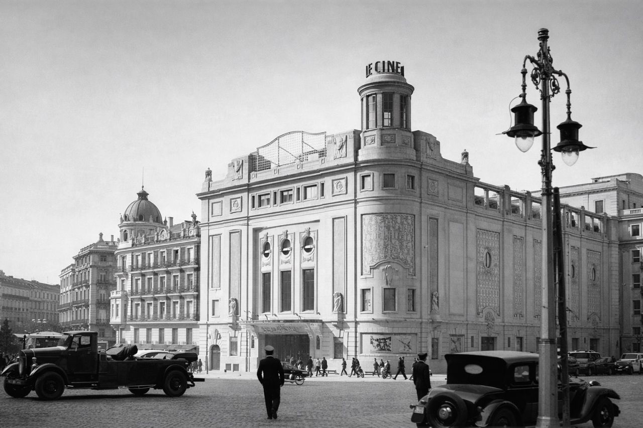 Imagen antigua de los Cines Callao