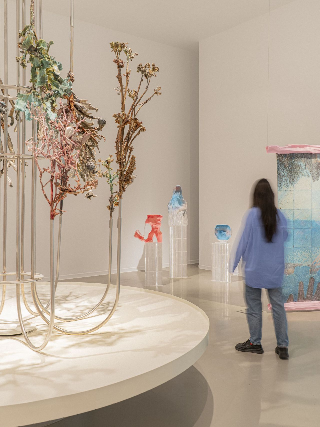 Exposición 'Y me convierto en un río, cuya lengua marrón no descansará', comisariado por Raquel Algaba