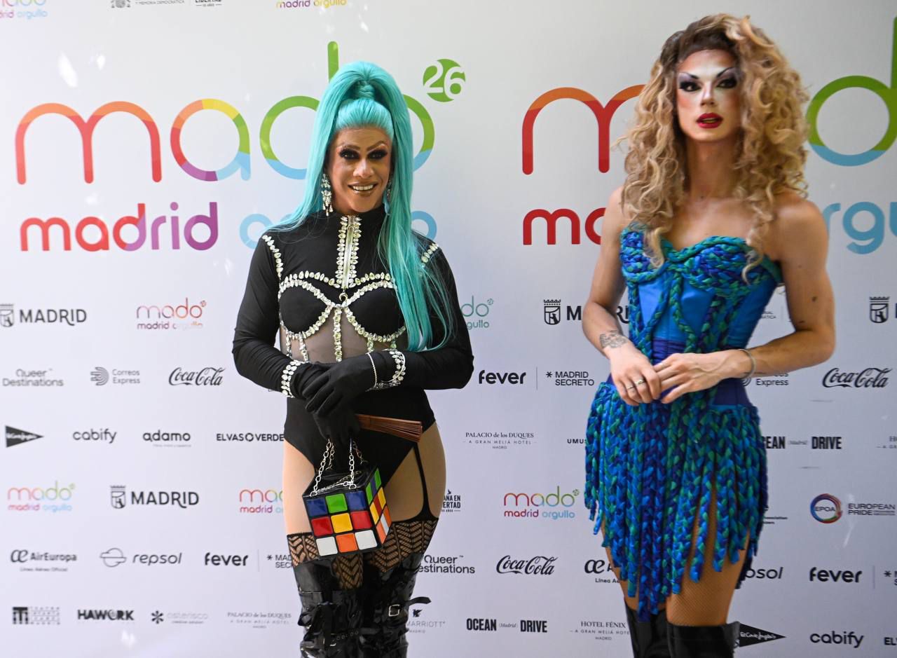 Valkova y Paquita Colita