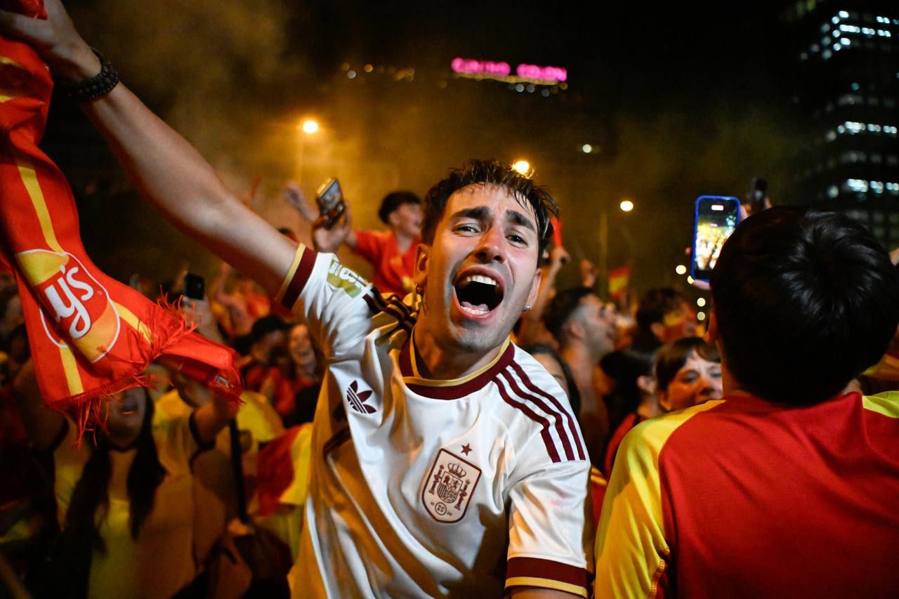 Ambiente en Colón tras la victoria de España