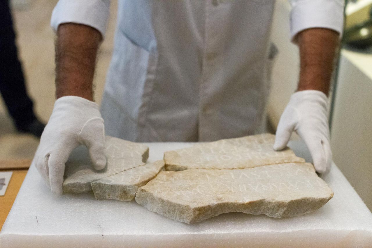 Lunes de trabajo conservación y restauración en el Museo Arqueológico Nacional.