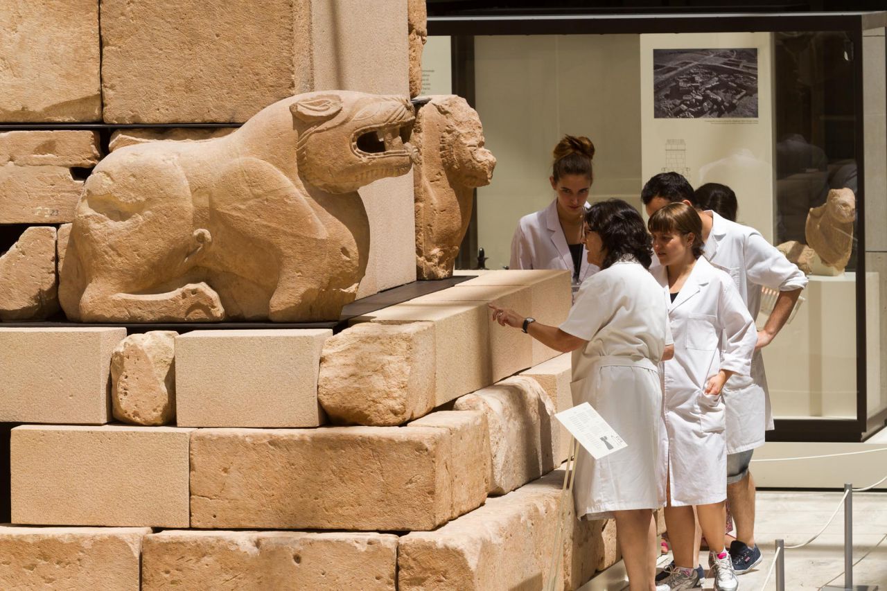 Lunes de trabajo conservación y restauración en el Museo Arqueológico Nacional.