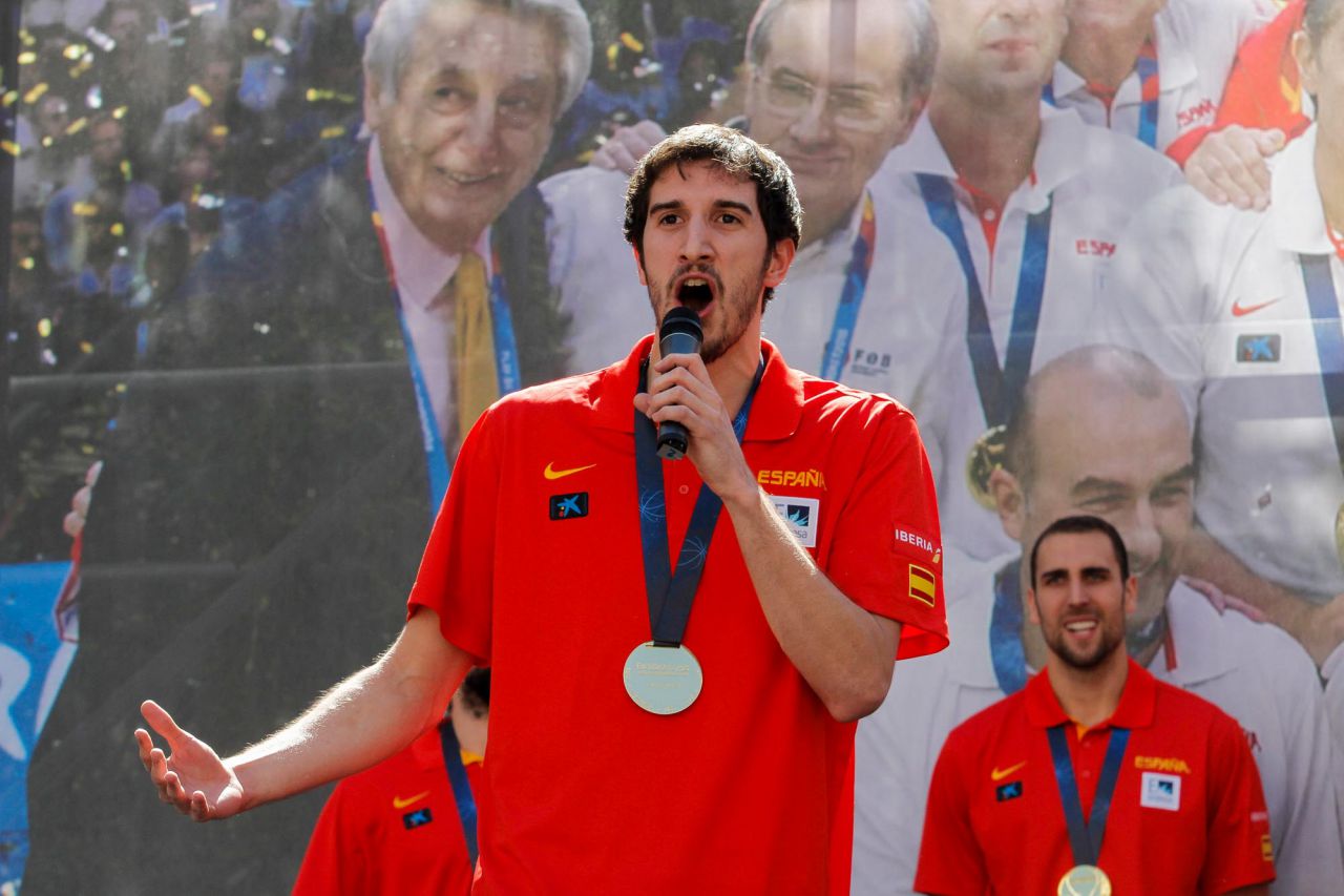 Celebración en la plaza del Callao del Campeonato de Europa de baloncesto por la selección española.
