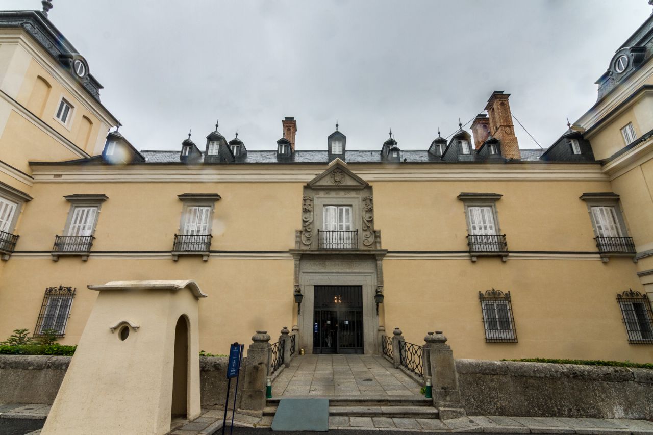 Fachada principal en la época de Carlos I. Palacio de El Pardo.