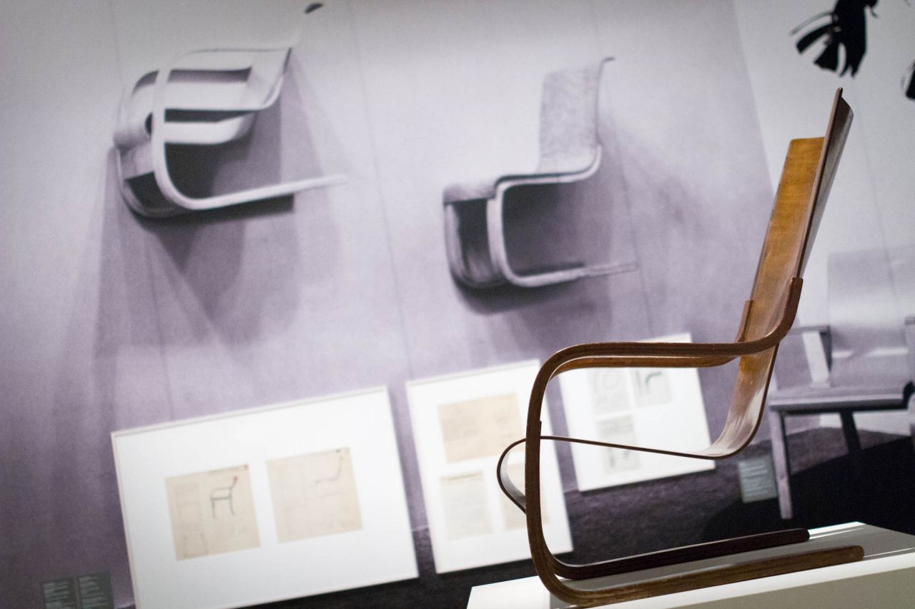Exposición retrospectiva de las obras arquitectónicas y de diseño de Alvar Aalto en Caixaforum.