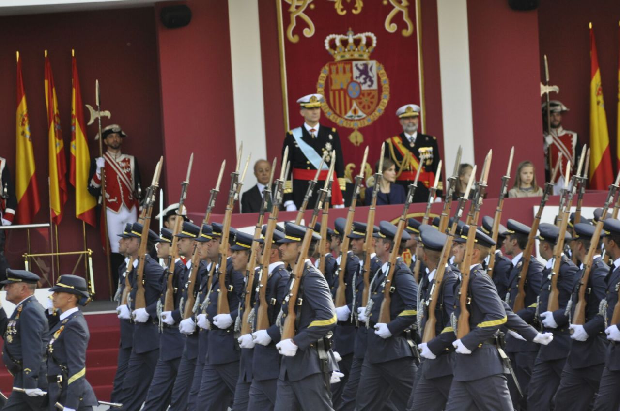 Felipe VI preside el desfile militar del 12 de octubre