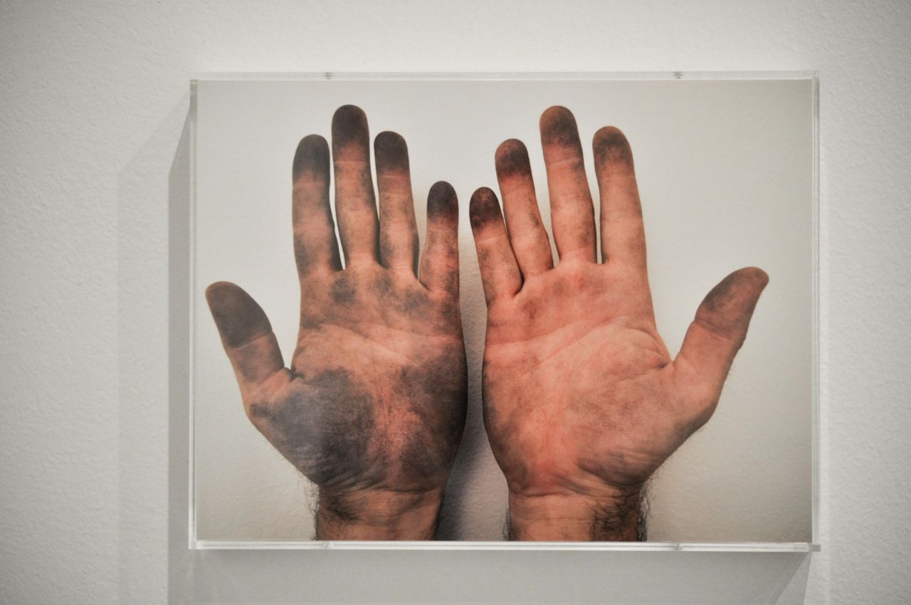 Obra de Ignasi Aballí en la exposición 'Sin principio/Sin final'