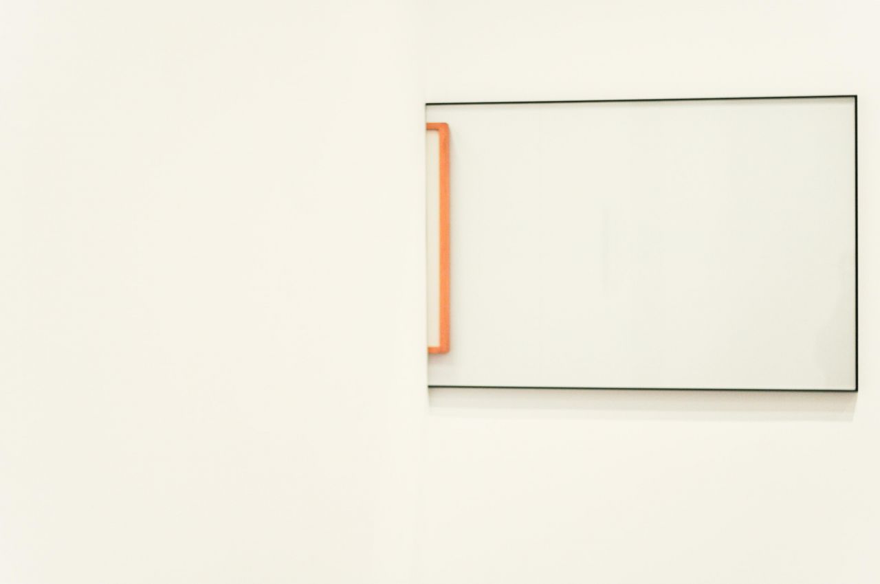 Obra de Ignasi Aballí en la exposición 'Sin principio/Sin final'