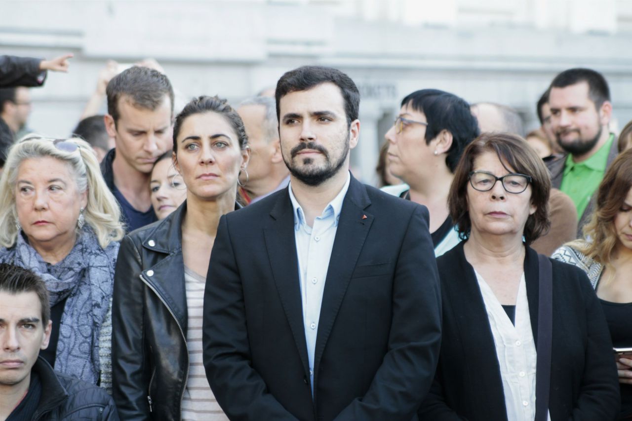 Alberto Garzón en el minuto de silencio celebrado este sábado en Cibeles
