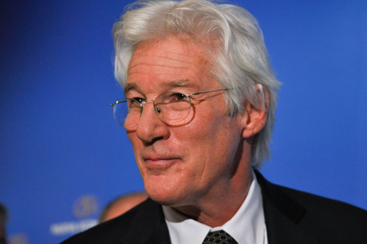 Desayuno informativo con Richard Gere. 