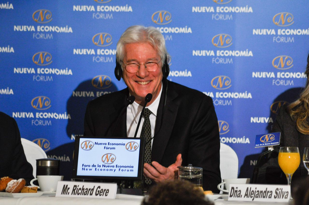 Desayuno informativo con Richard Gere. 