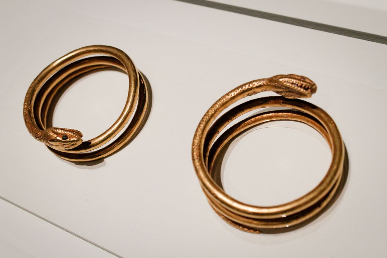 Brazaletes de serpiente.
