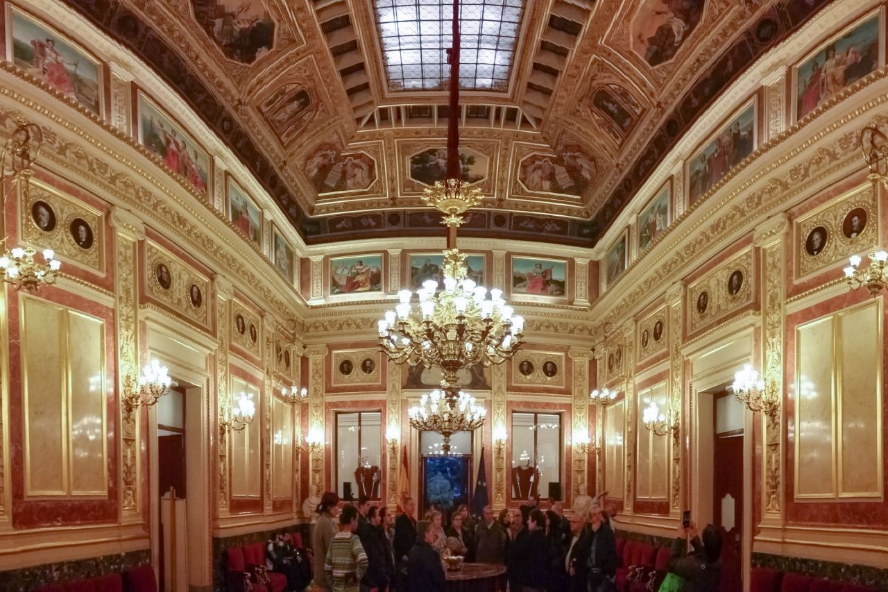 Salón de los Pasos Perdidos.