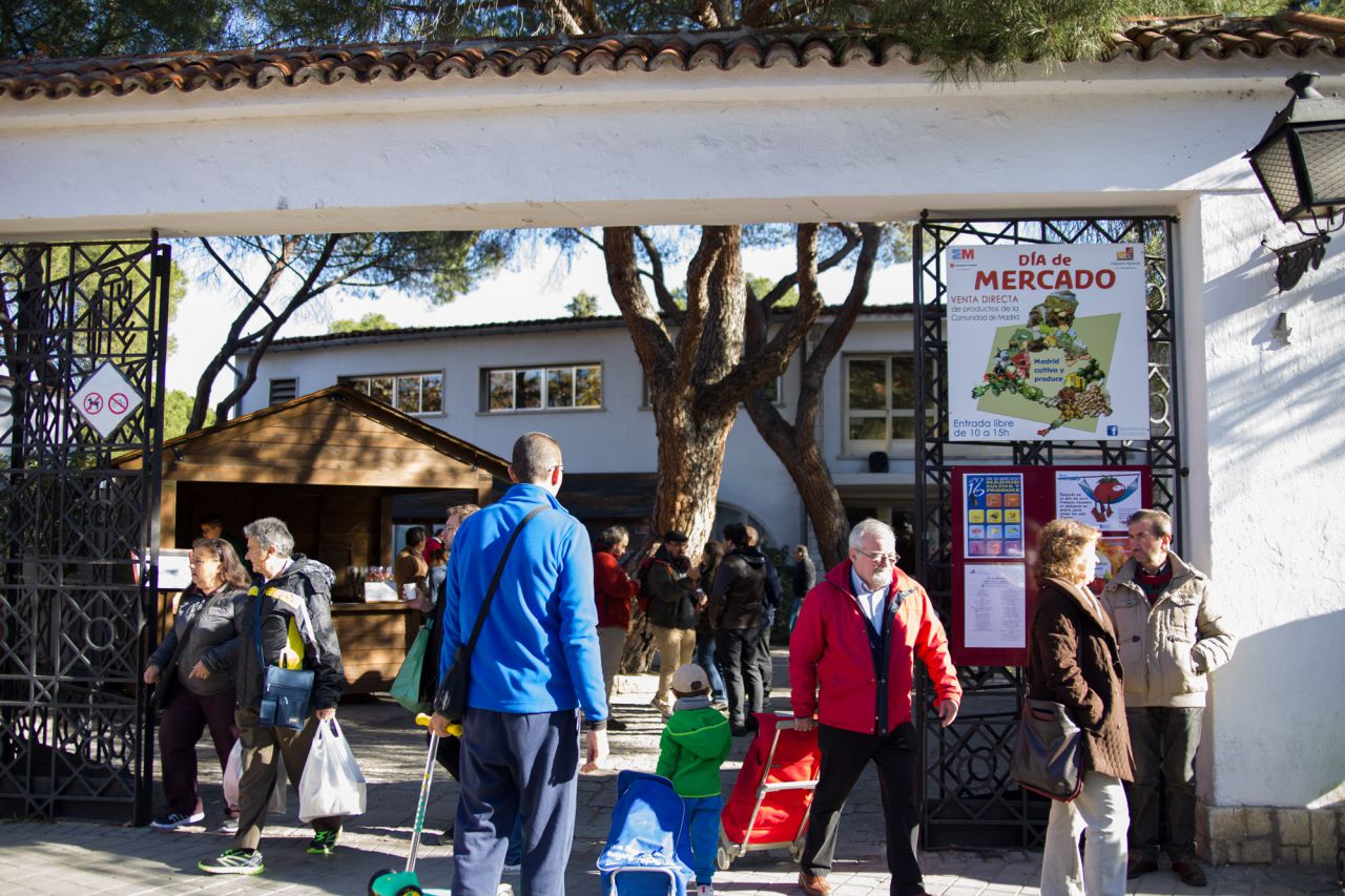Entrada al recinto de la Cámara Agraria.
