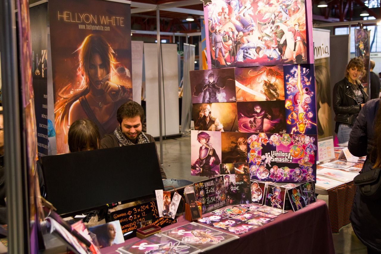 Stand de venta de ilustraciones.