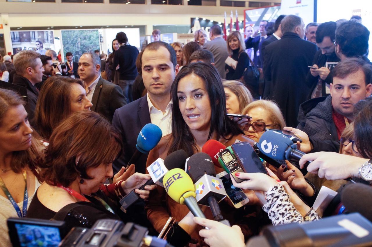 Begoña Villacís e Ignacio Aguado hacen decaraciones a los medios. 