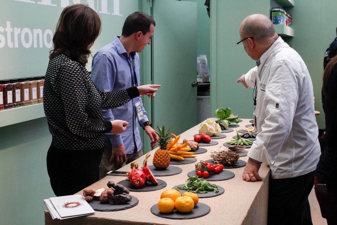 Demostración de frutas y hortalizas.