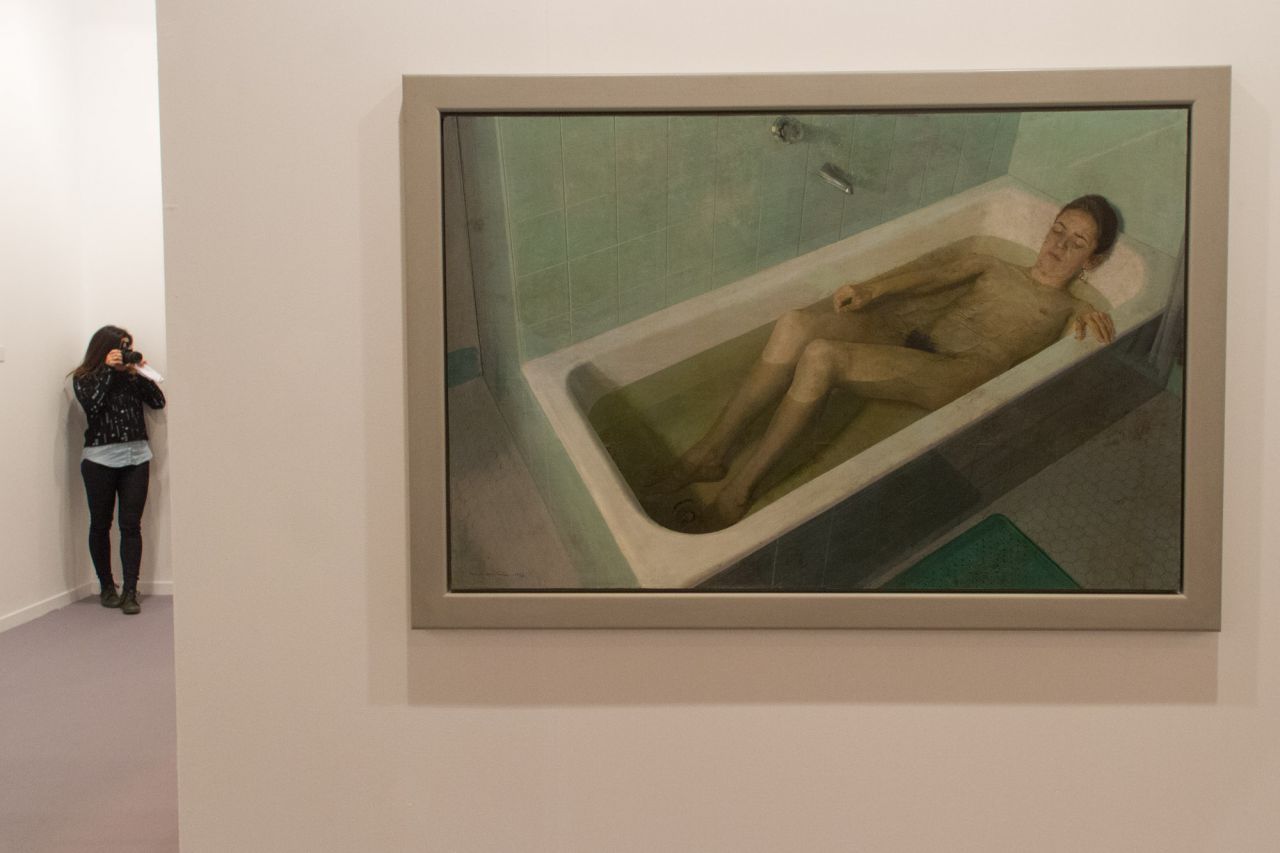 Mujer en la bañera de Antonoi López.
