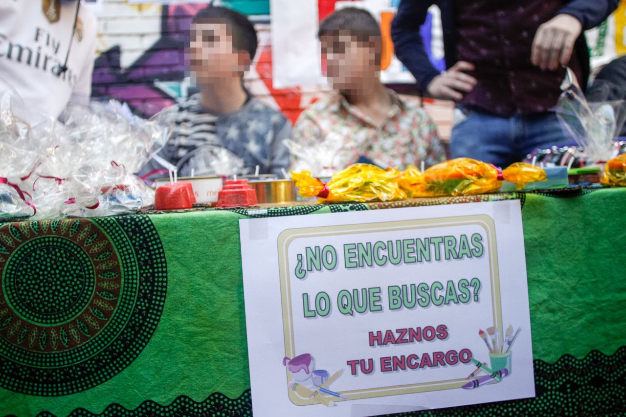 El mercadillo ha sido programado, producido y realizado por los alumnos del último ciclo de EBO del colegio Los Álamos.