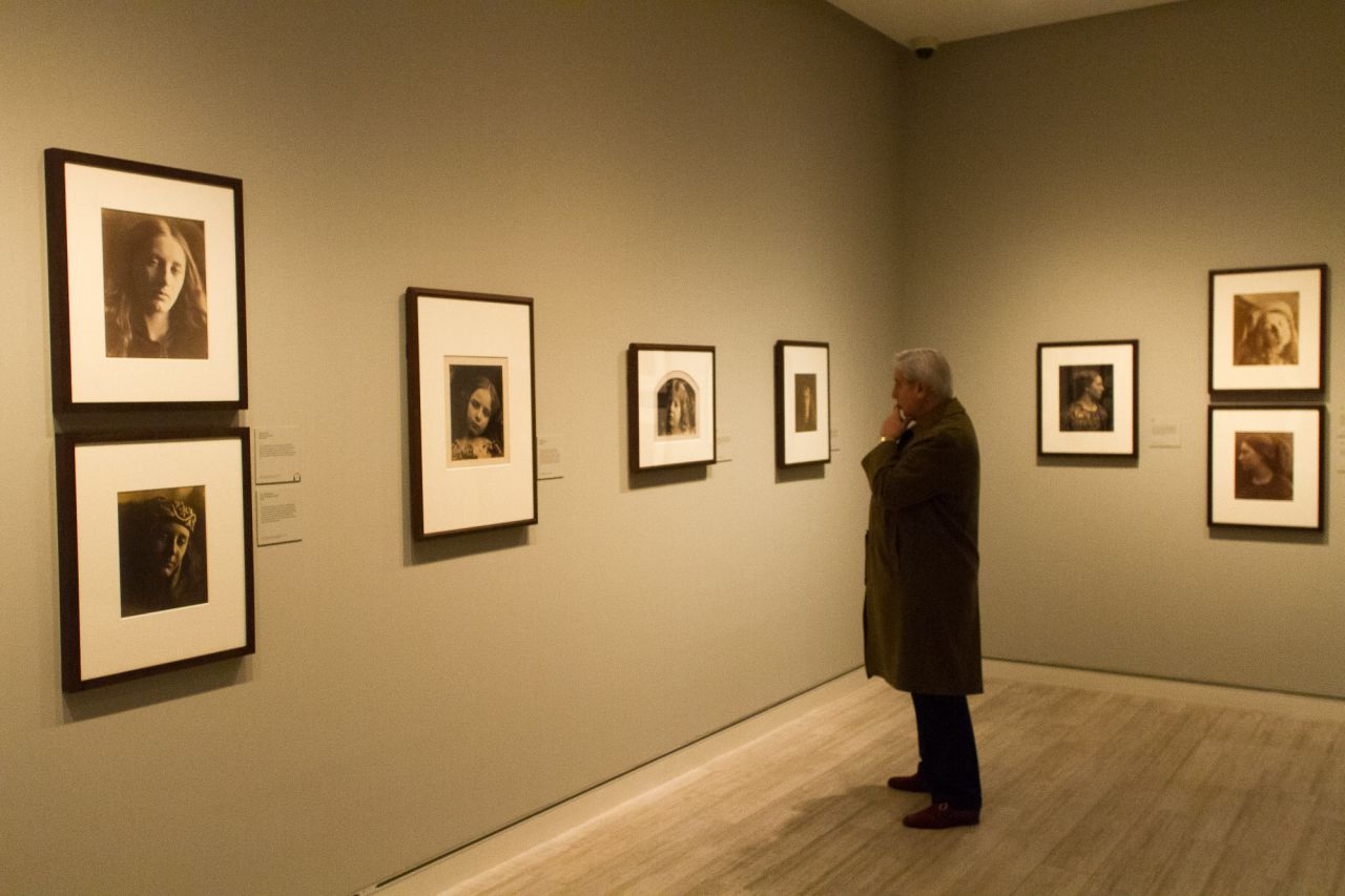 Retratos a mujeres.