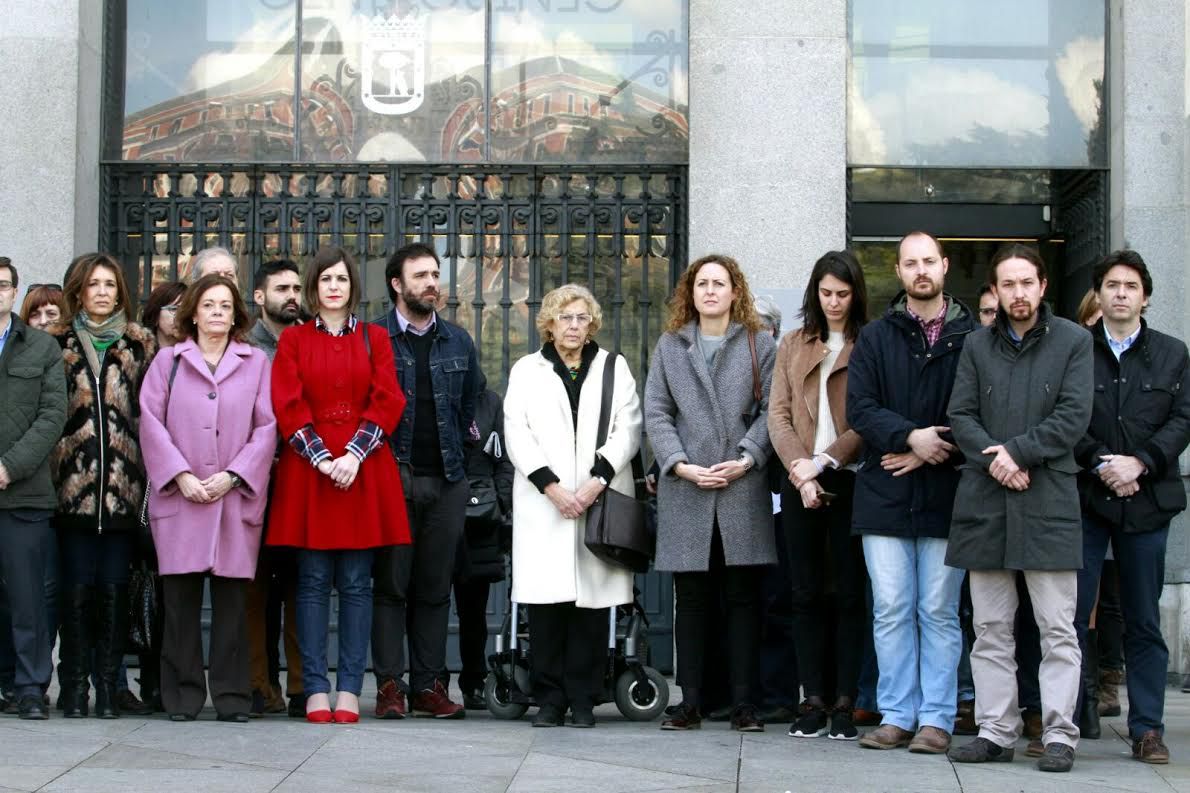 Minuto de silencio en en Ayuntamiento de Madrid