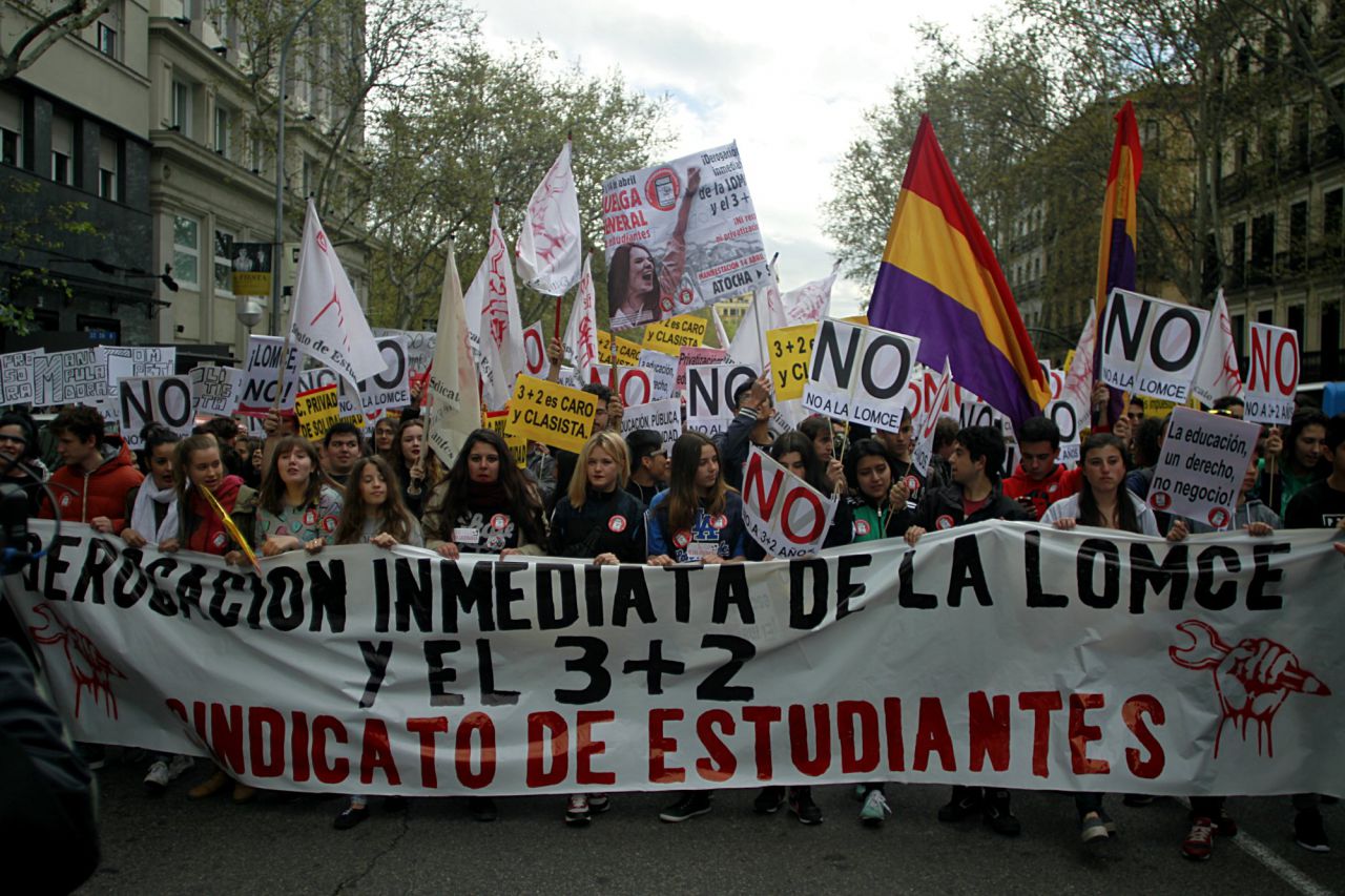 Pancarta peincipal de la manifestación convocada por el Sindicato de Estudiantes.