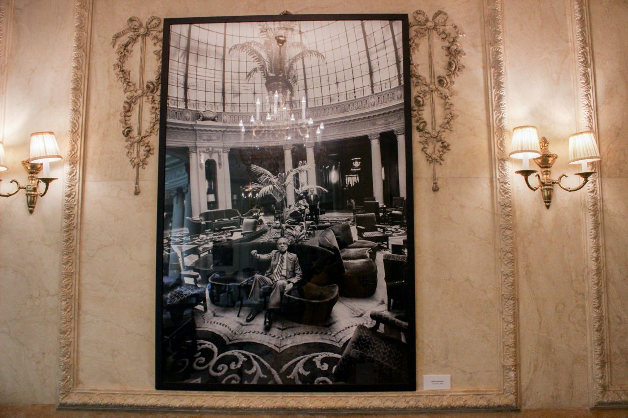 Curiosamente casi todos los escritores que forman parte de la exposición son, o han sido, asiduos clientes del hotel Palace.