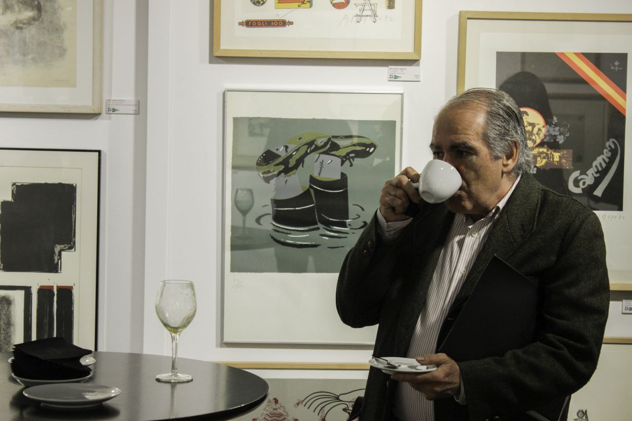 En este espacio se organizan exposiciones temporales que además de acoger  a autores consagrados apuesta por artistas nóveles que destacan por su talento.