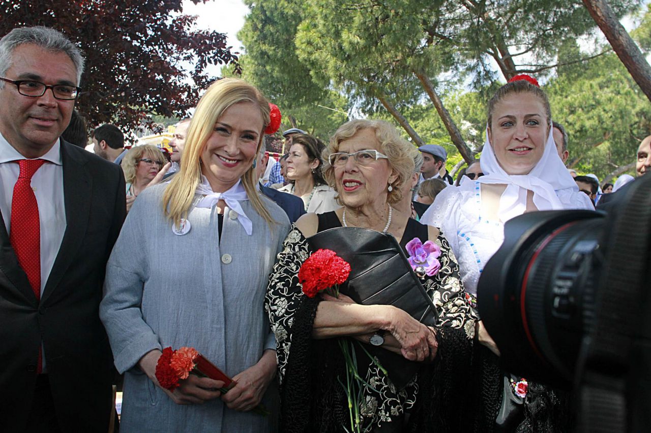 Cristina Cifuentes y Manuela Carmena presiden la misa.