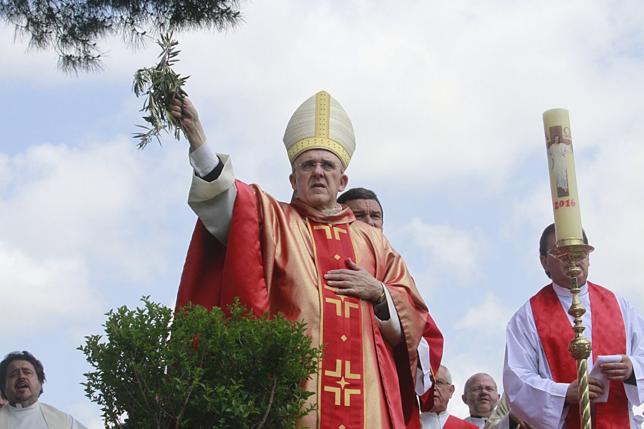 Cientos de asistentes a la misa del santo, este año oficiada por el arzobispo de Madrid, Carlos Osoro