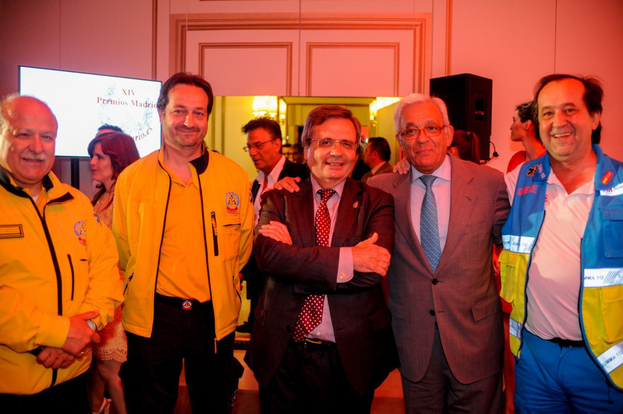 Fernando Prados, subdirector general de Samur-Protección Civil y Pablo Busca, gerente de Summa, con Rafael Matesanz, director de la Organización Nacional de Trasplantes y Jesús Sanchez Martos, consejero de Sanidad de la Comunidad de Madrid