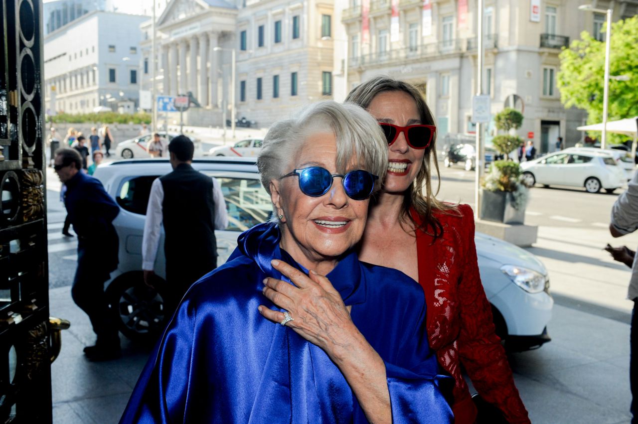 La actriz Lola Herrera recibió el Premio Madri d2016 a 'Toda una vida'.