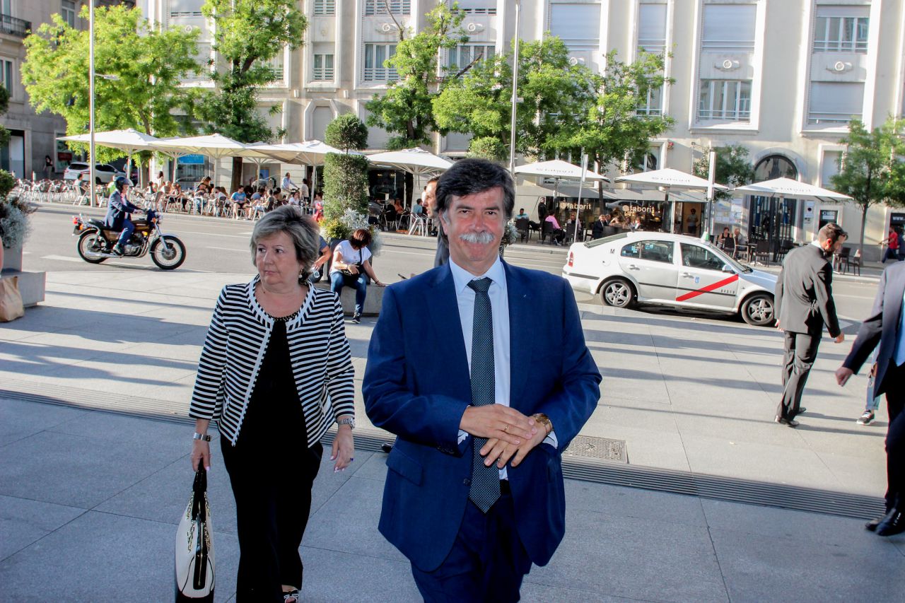El psicólogo de la Fiscalía de Menores y exdefensor del menor Javier Urra, a su llegada a The Westin Palace.