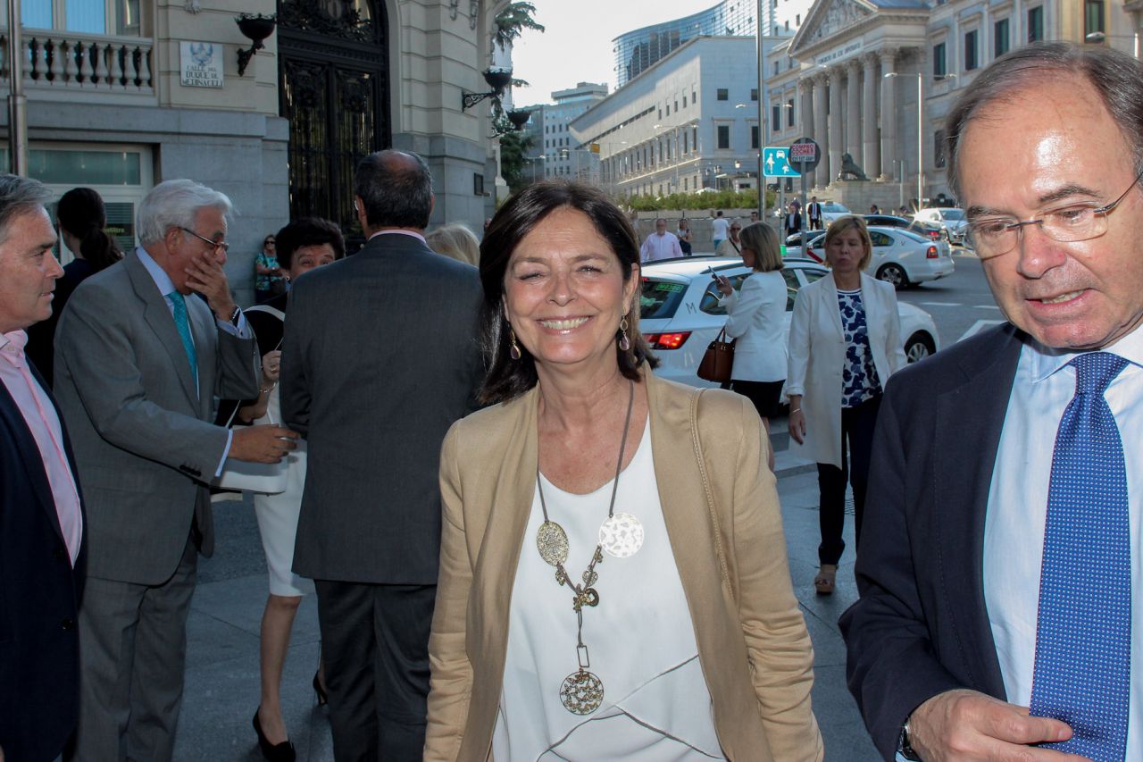 Paloma Adrados y Pío García-Escudero, a su llegada al hotel Palace.