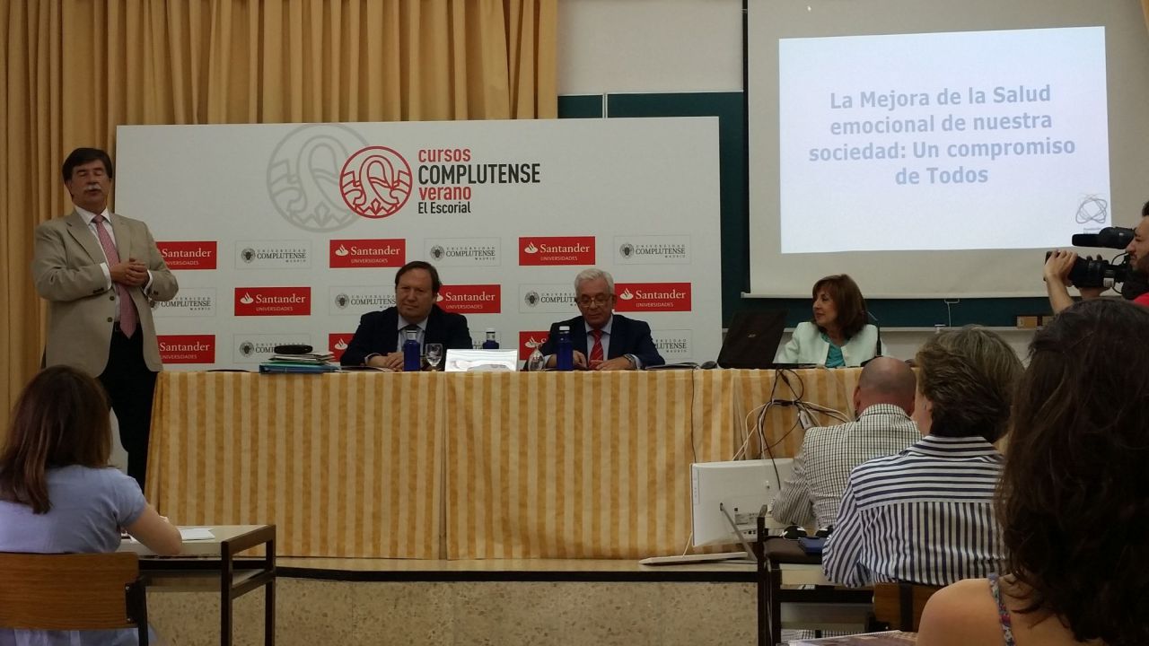 Jesús Sánchez Martos, consejero de Sanidad de la Comunidad de Madrid; Carmen González Madrid, presidenta Ejecutiva de la Fundación Merck Salud; Alfredo Santos, presidente de Ginso y Javier Urra, presidente de recURRA-GINSO y 