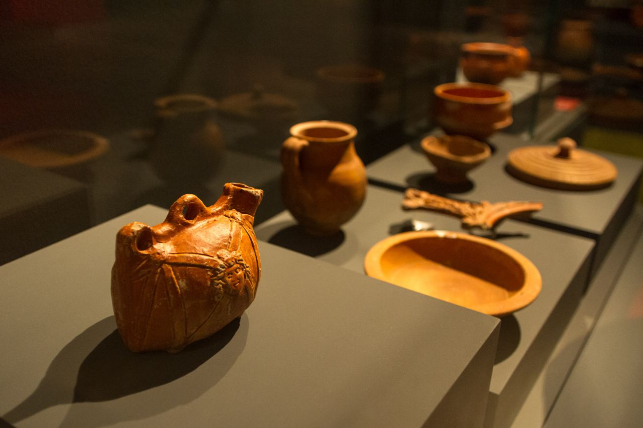 Conjunto de ejemplares cerámicos en paredes finas. Mérida, s. I y II d.C.