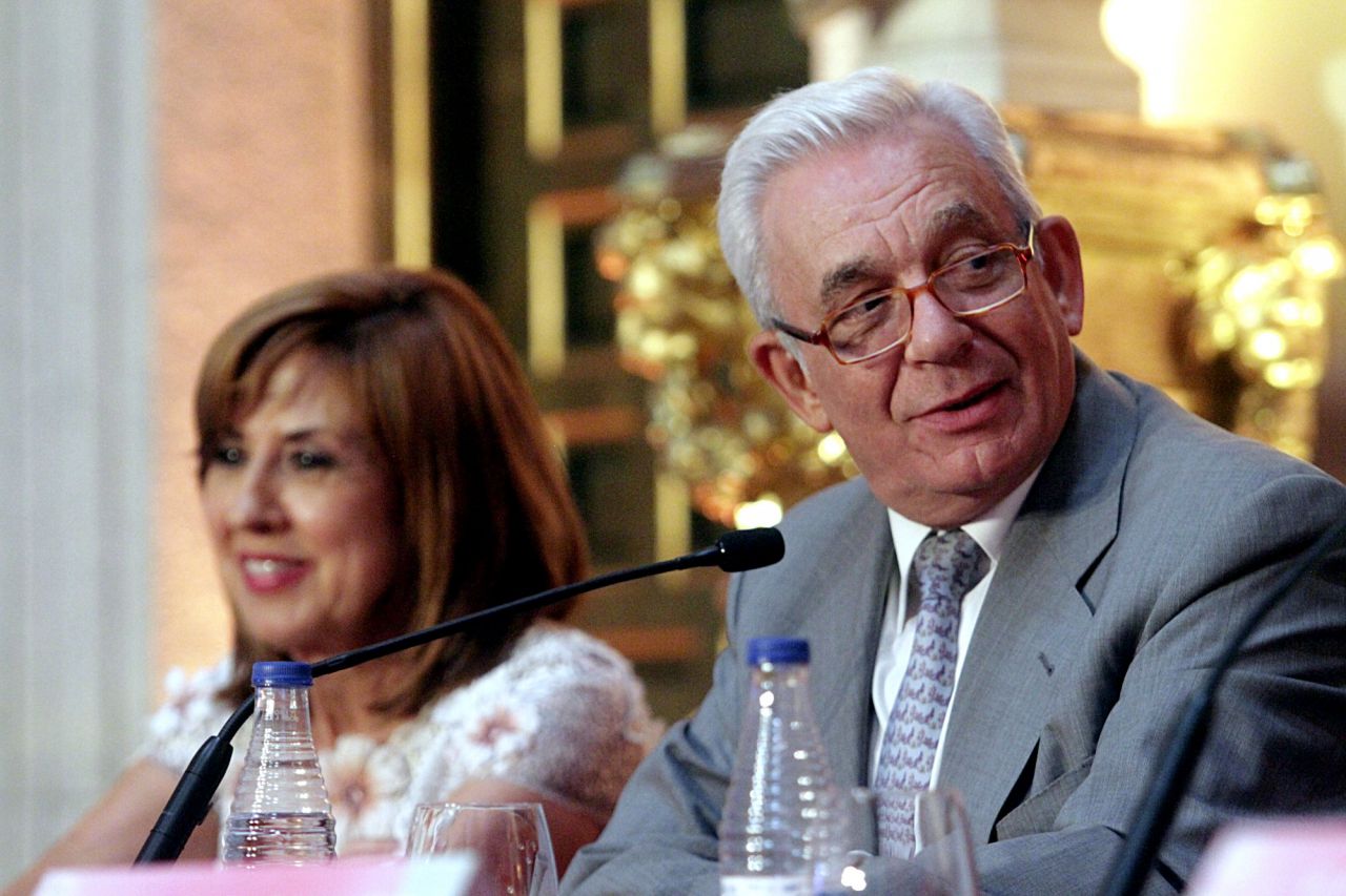 El Consejero de Sanidad de la Comunidad de Madrid, Jesús Sánchez Martos, durante su intervención en la entrega de Ayudas Merck de Investigación 2016.