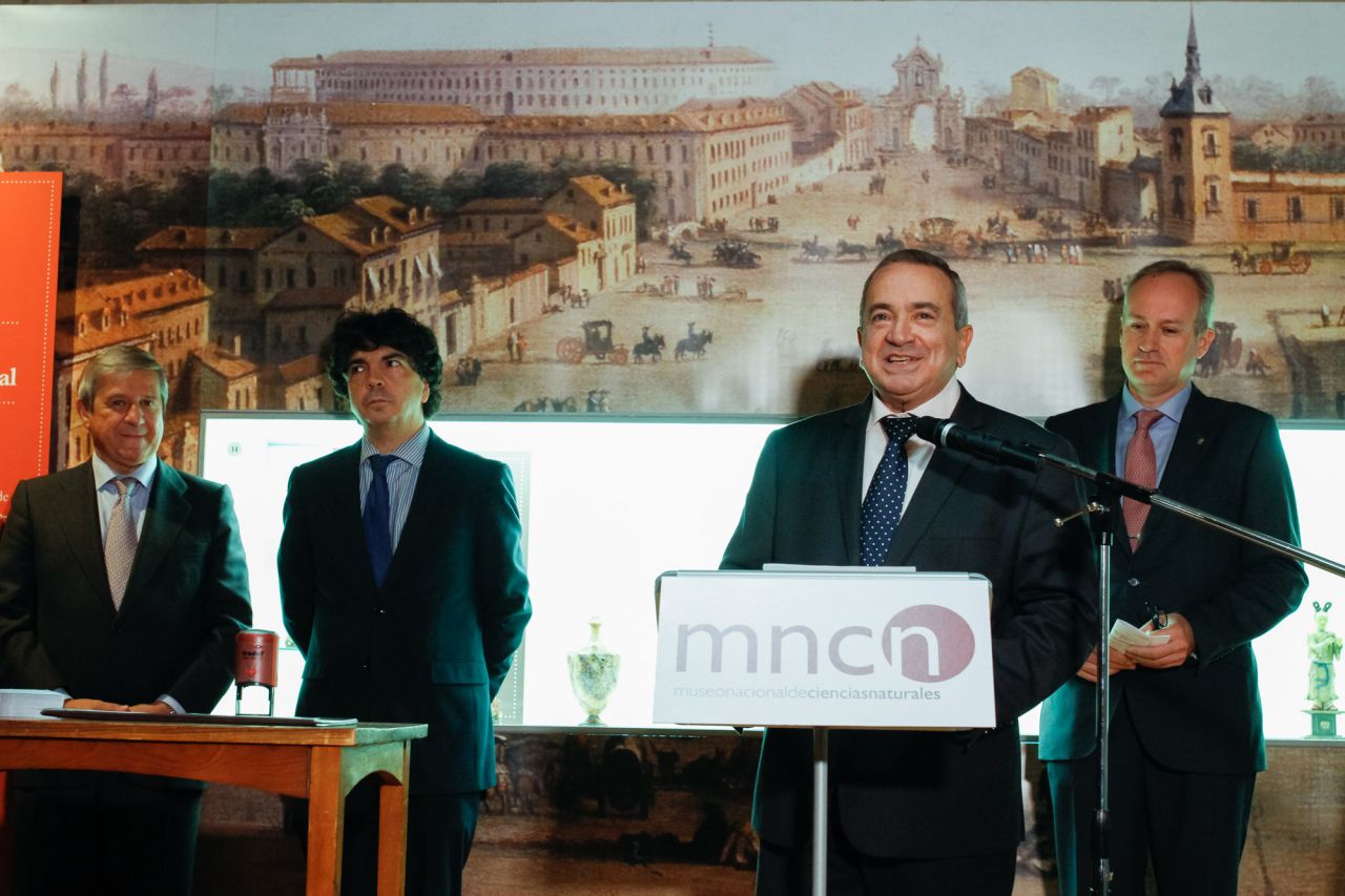 Presentación del sello conmemorativo del 240 aniversario del MNCN.