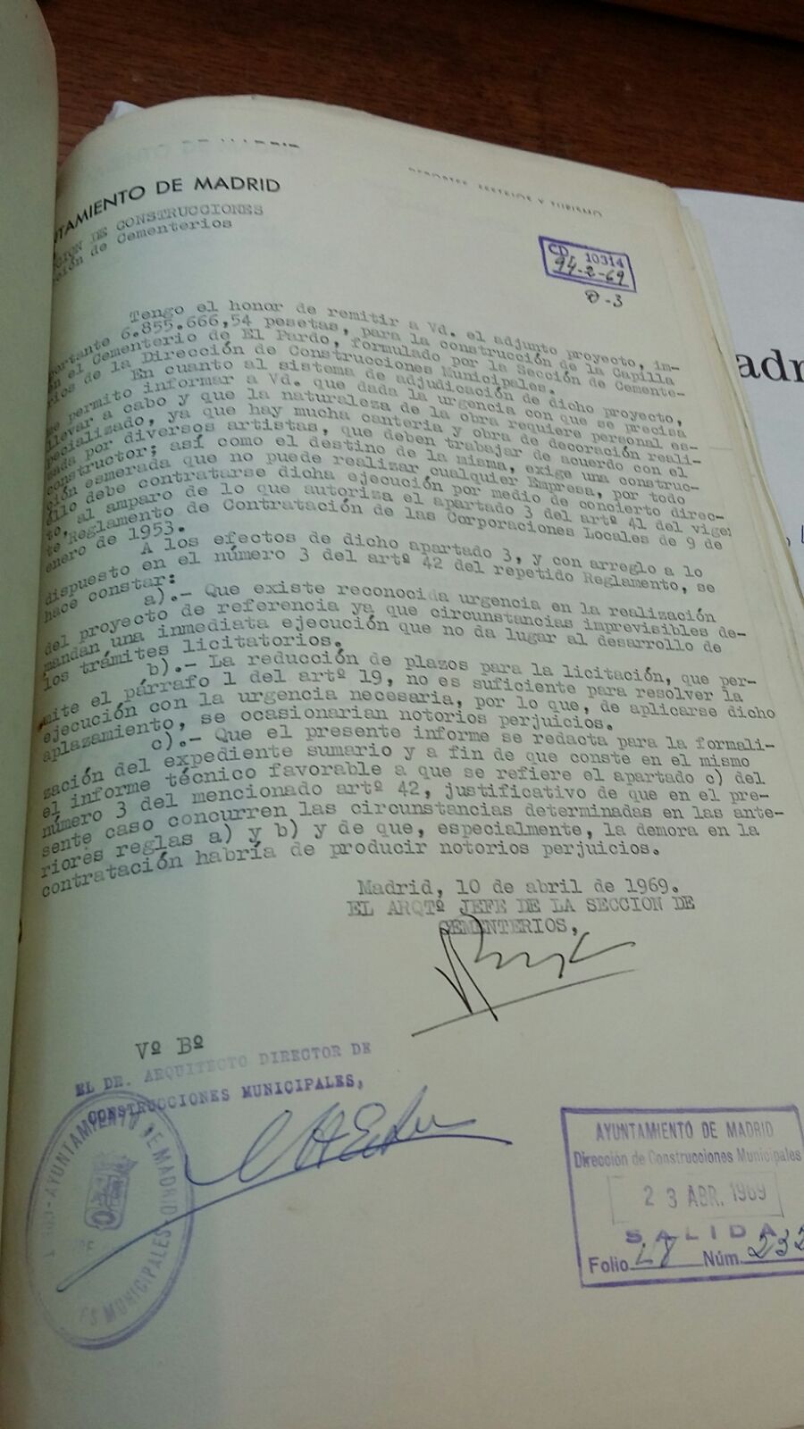 Documentos del proyecto de construcción de la capilla-cripta del cementerio de Mingorrubio