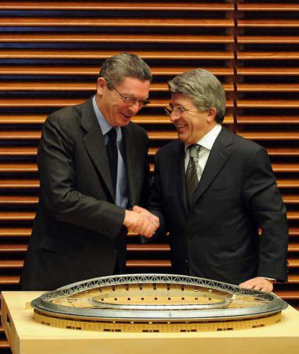 A finales del año 2008 se produce un gran acontecimiento. El club llega a un acuerdo con el Ayuntamiento de Madrid para la construcción de su nuevo estadio. Un pilar que fortalecerá a la entidad.