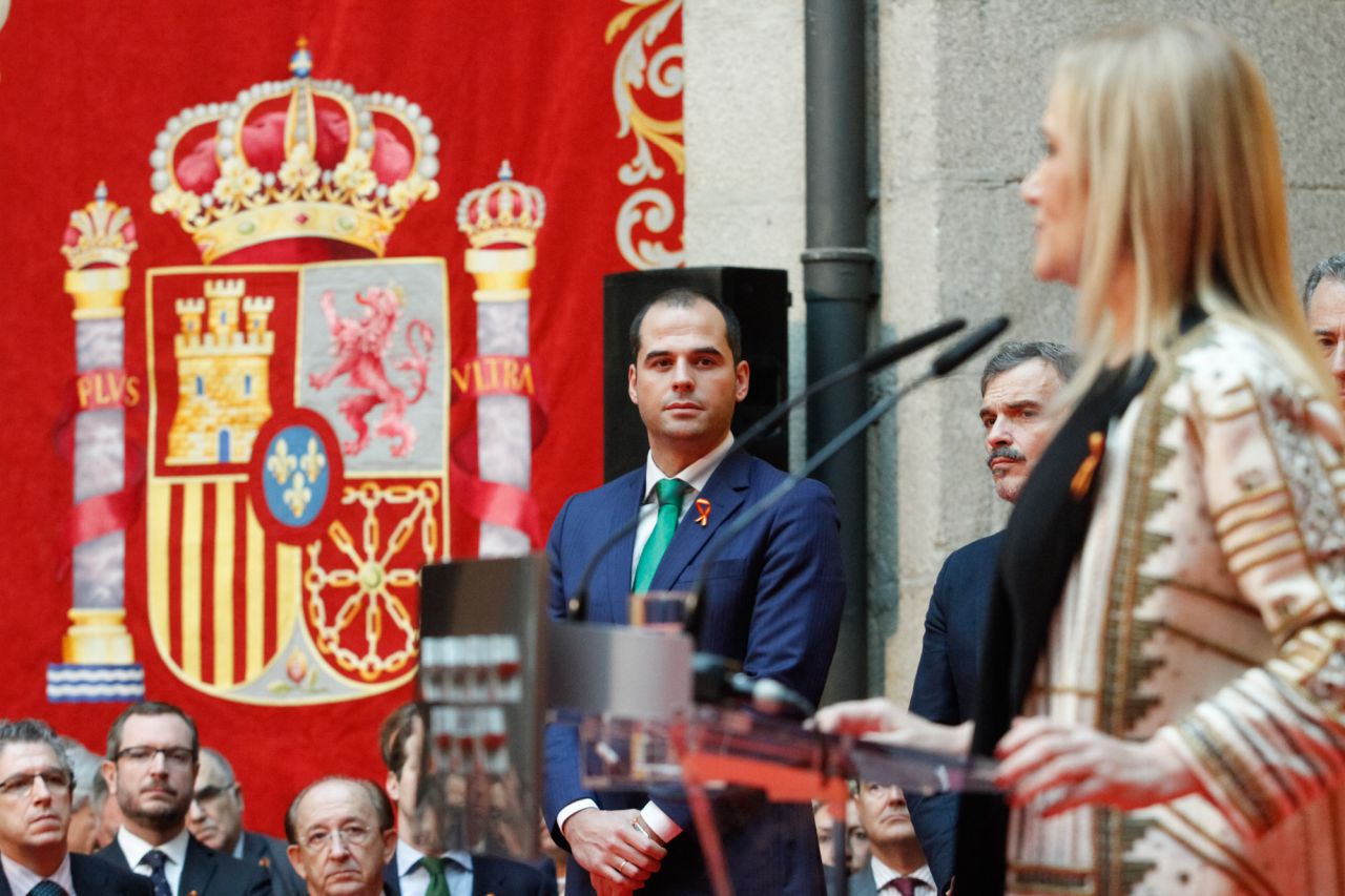 Ignacio Aguado durante el discurso de Cristina Cifuentes.