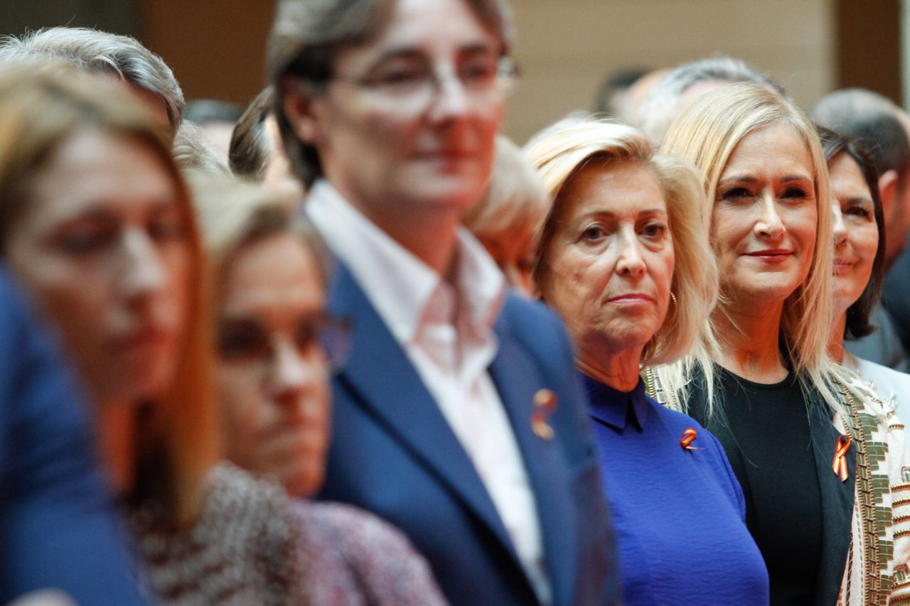 Cristina Cifuentes junto a Concepción Dancausa, Marta Higueras y Purificaión Causapié.