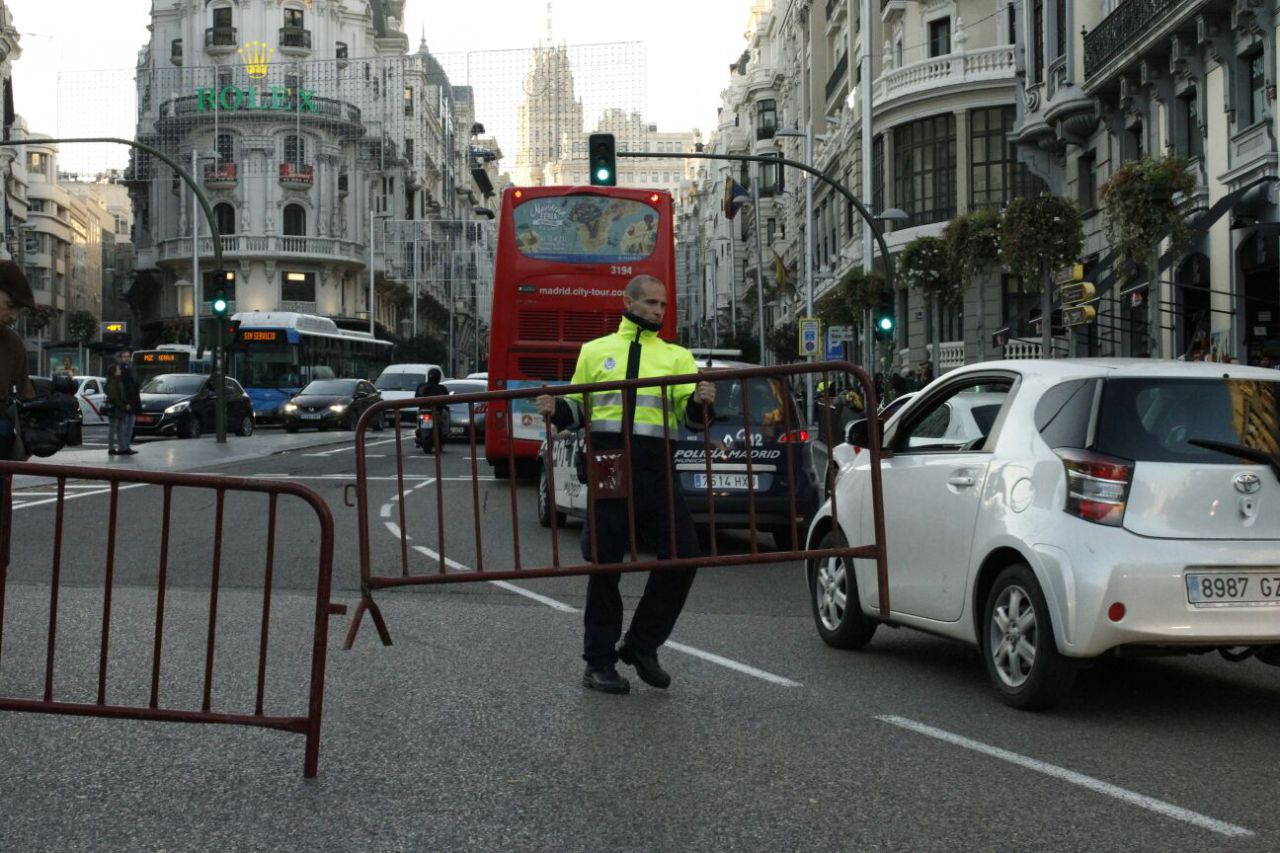 Los ejes principales de Madrid cierran al tráfico por Navidad.