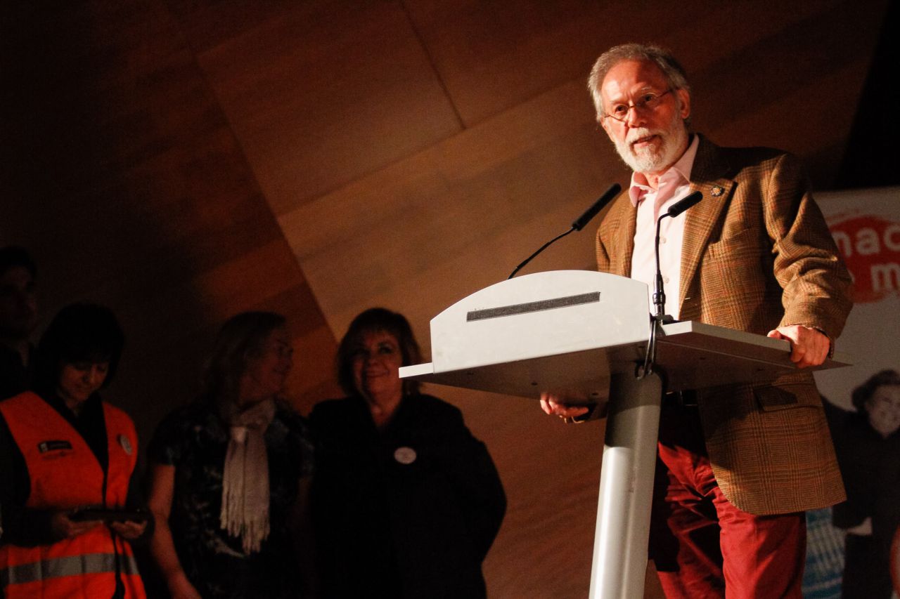 Pedro Montejo, Mercedes Montenegro, Maika Aragón y Mª  Emiliana Andrés, del Centro de Prevención del Deterioro Cognitivo  (Madrid Salud), por el proyecto de voluntariado de estimulación  cognitiva en domicilios.