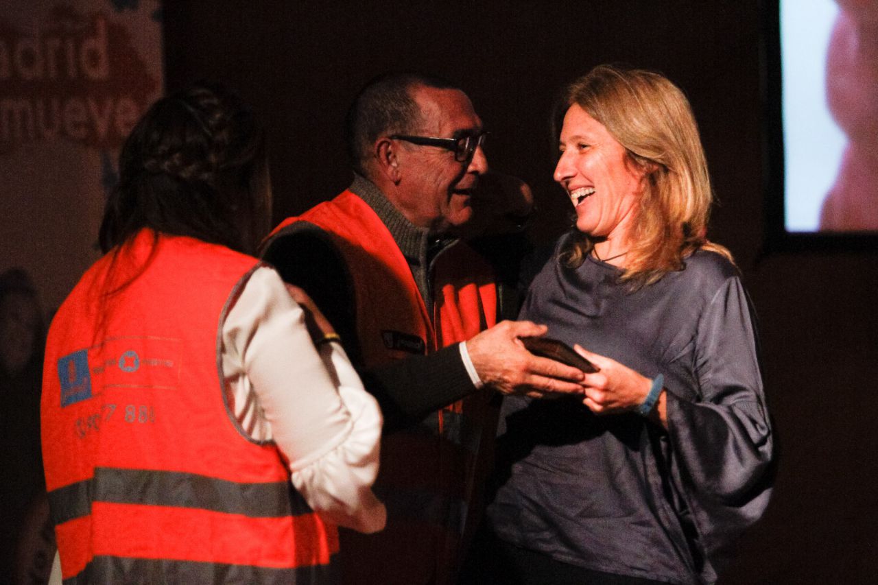 Ana Fraile, del Colegio Público Pío XII, por los proyectos solidarios  del colegio.